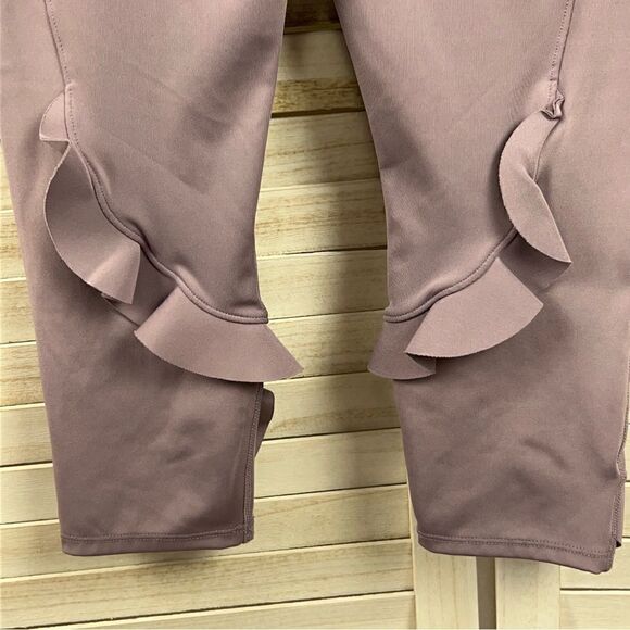 Urban Savage High Rise Ruffle Leggings Tights Large - Picture 9 of 10